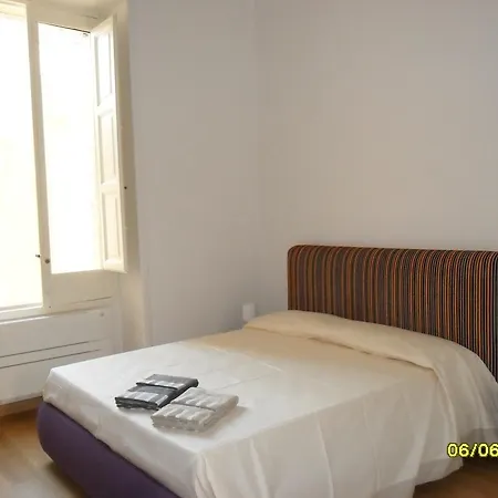 La Casa Gialla 3*