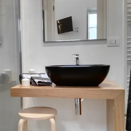 La Casa Gialla Bed and Breakfast