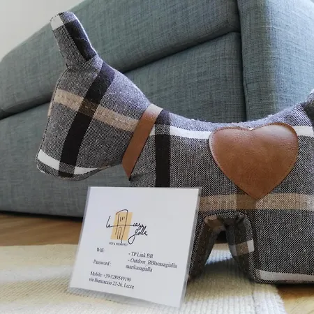 Bed and Breakfast La Casa Gialla Λέτσε