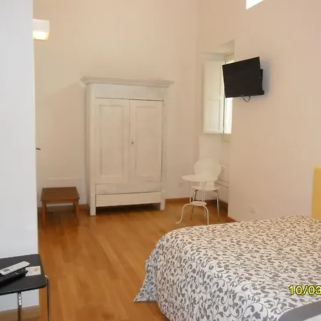 Bed & Breakfast La Casa Gialla 3*