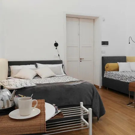 La Casa Gialla Bed & Breakfast Lecce