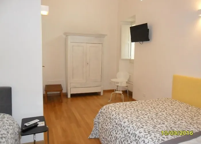 Bed & Breakfast La Casa Gialla 3*